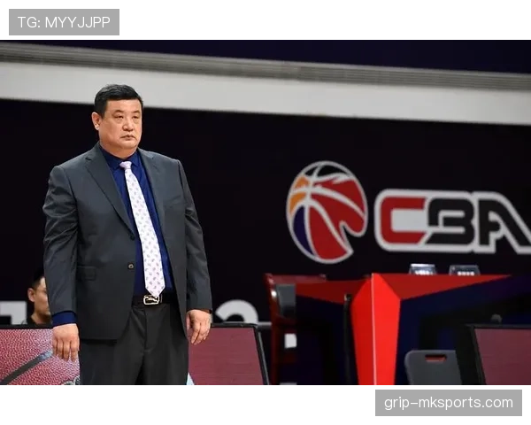 山东泰山防守体系崩盘,老将坐镇难掩整体混乱 山东泰山防守体系崩盘,老将坐镇难掩整体混乱